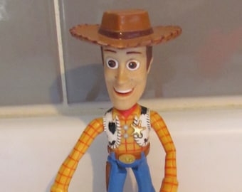 VINTAGE Hasbro 2002 Disney Pixar Toy Story and Beyond Whip Action WOODY Figure 5.5" Cowboy