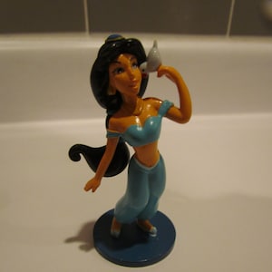Disney Princess Jasmine With Bird From Aladdin PVC Figure Topper Figurine