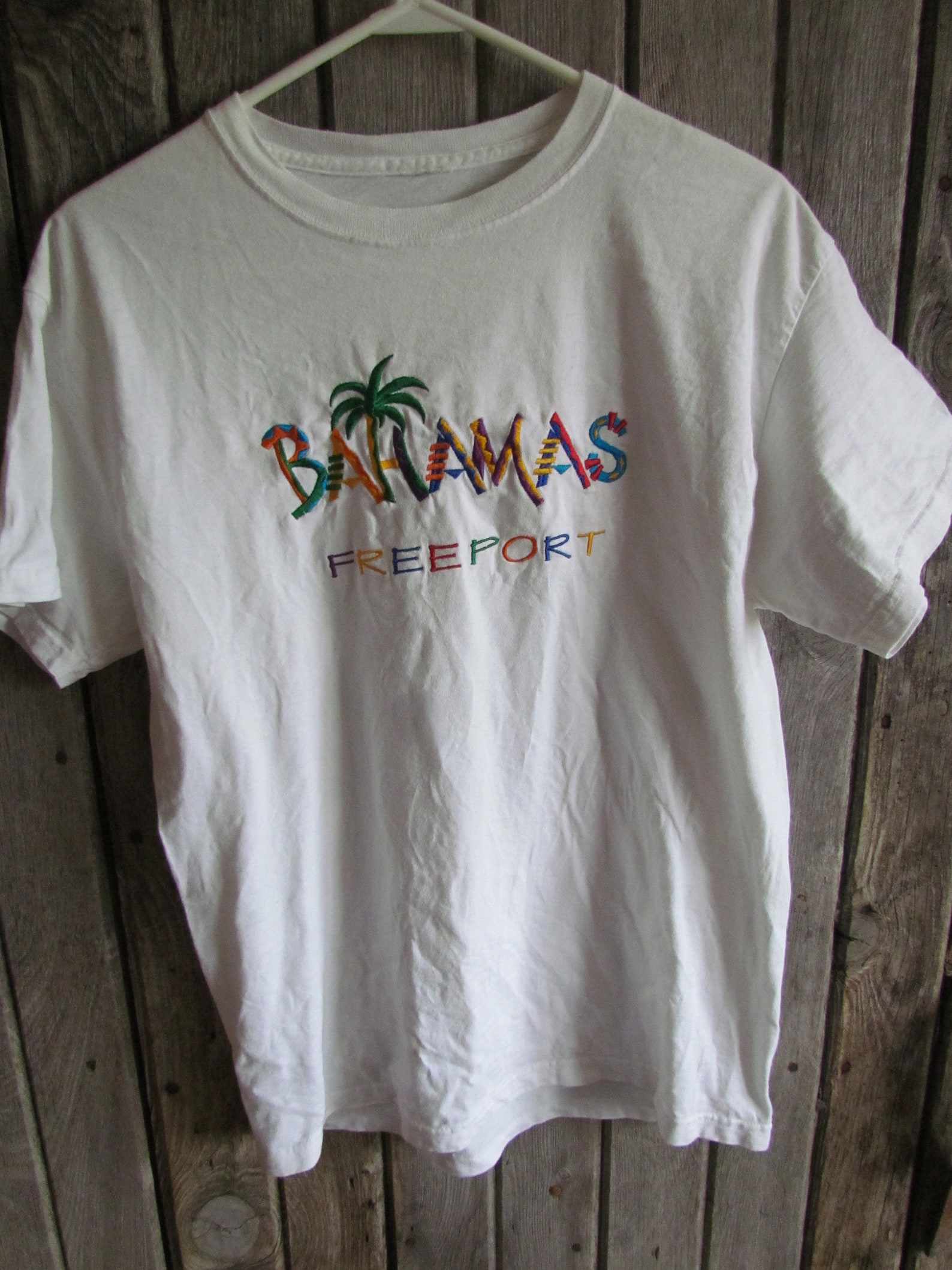 Vintage Tropical Bahamas Freeport rainbow vintage t shirt M/L | Etsy