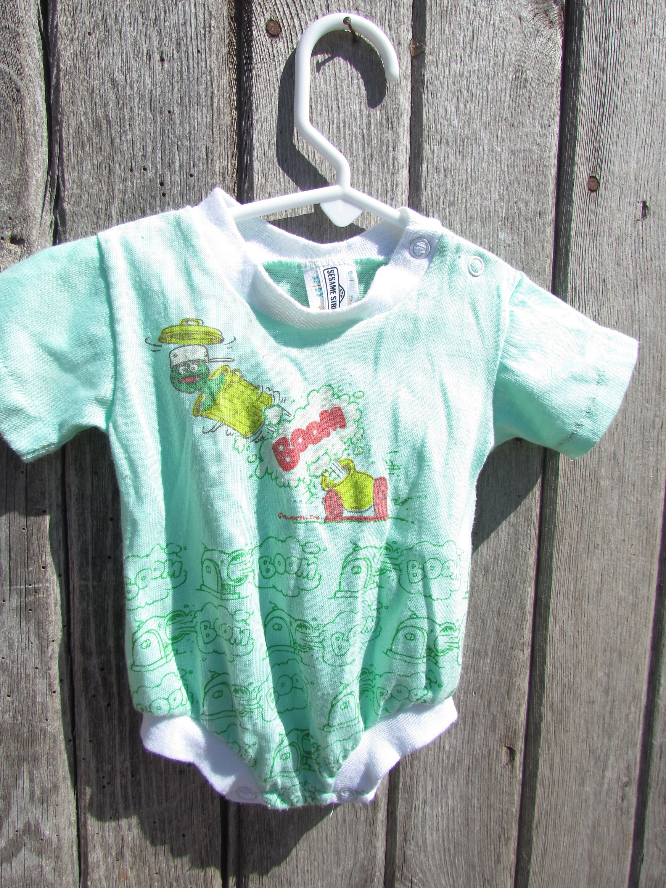 70's Vintage baby Muppets Sesame St. Oscar The Grouch infant romper one piece newborn