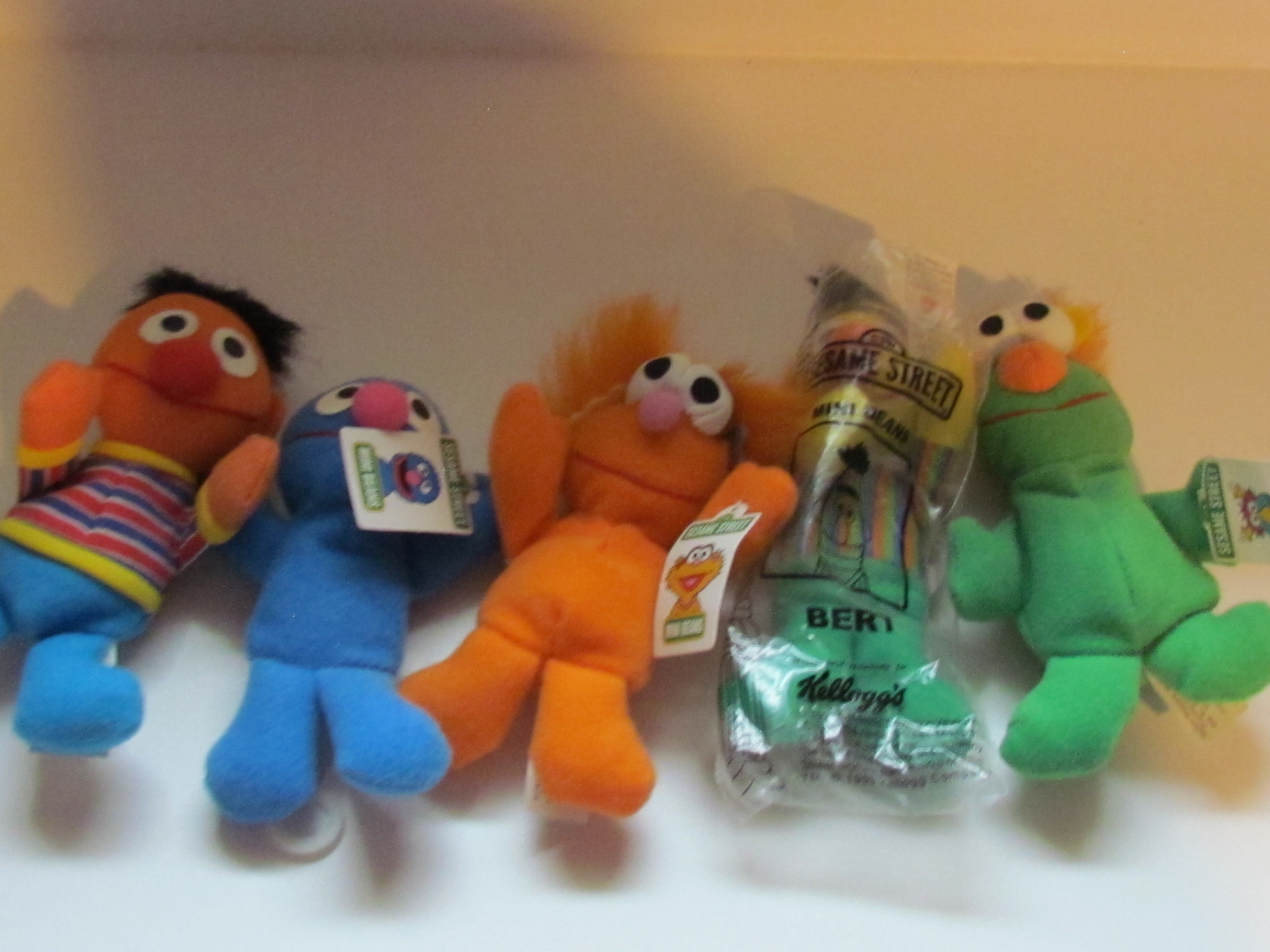 Kellogg's Muppets Benny Rabbit Bean Toy