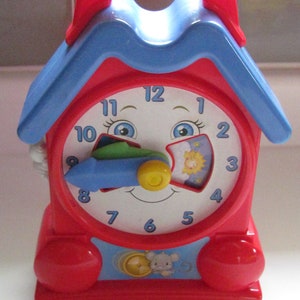 90's Vintage Fisher Price 1994 Musical Wind-up Clock Red Blue Toy