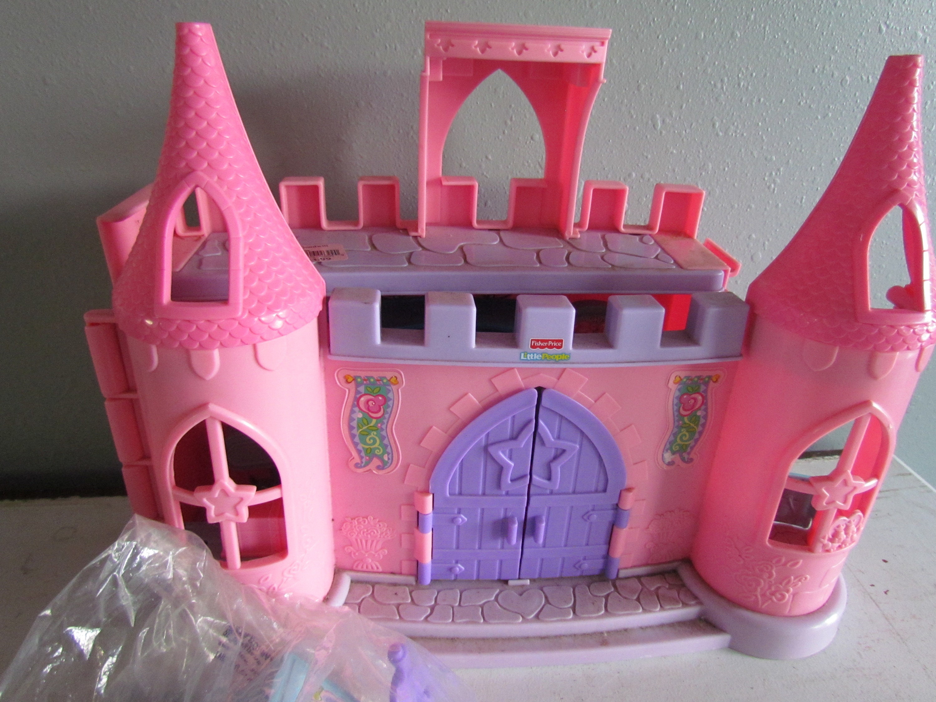 Little people hot sale pink castle