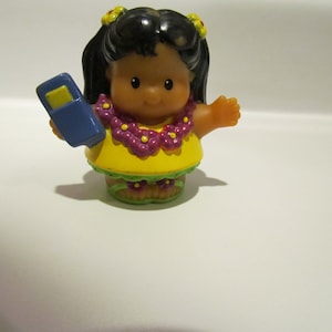 Fisher Price Little People Hawaiian Tourist Girl Figure From Lil Movers Airplane