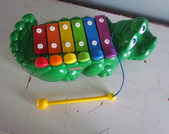 Fisher Price Green Alligator Crocodile Keys Xylophone Musical Key