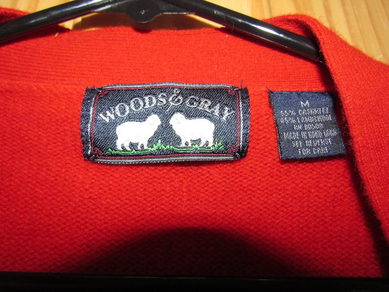 Woods /& Gray lambswool cashmere Red button down cable knit sweater women/'s M