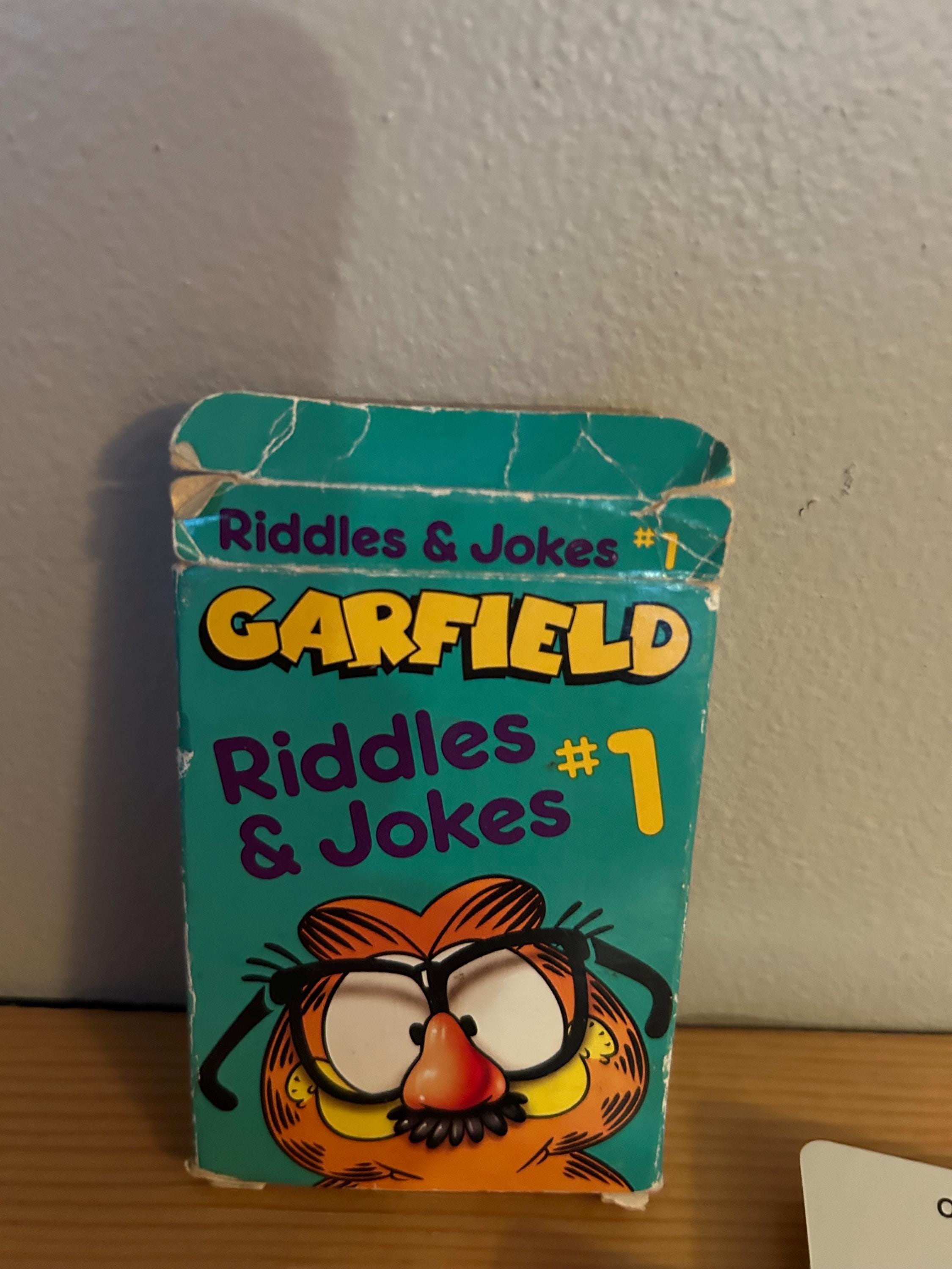 Comic Con Riddes 70's Vintage Garfield the Cat Comic Riddles and Jokes Number One 1978 ...