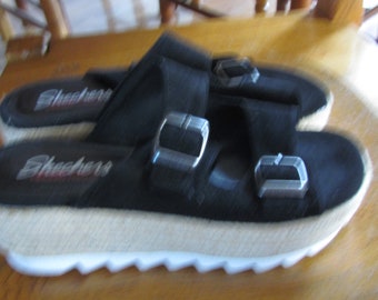 Skechers Size 8 black platform buckle memory foam Espadrille sandals shoes Women's