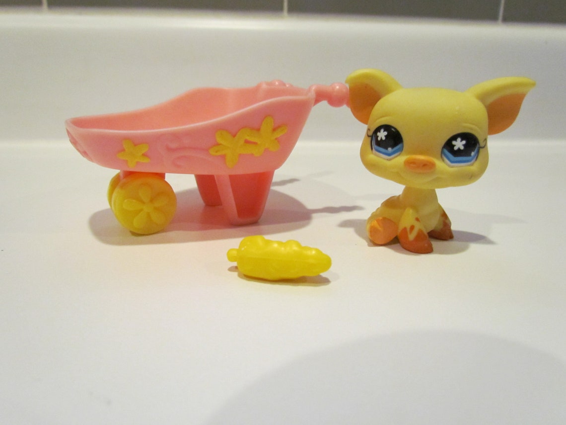 Hasbro Littlest Pet Shop LPS Wheelbarrow Pig Farm Set Pairs - Etsy