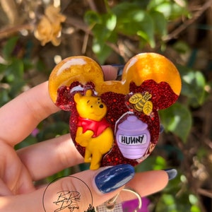 Pooh badge reel, Winnie the Pooh Heavy duty nurse badge holder, Interchangeagle Badge Reel
