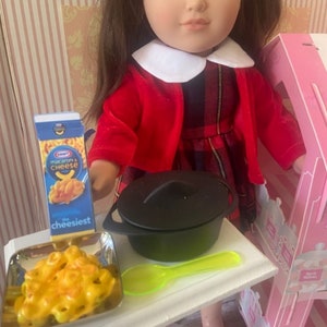 18&quot; doll 1:3 scale Mac & cheese with Box And Pot W/lid. Fun Doll Food, cooking set, great for pretend doll chef, Am. Girl, My Life, OG dolls