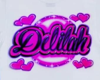 Diseño de nombre con estampado de sudadera con aerógrafo