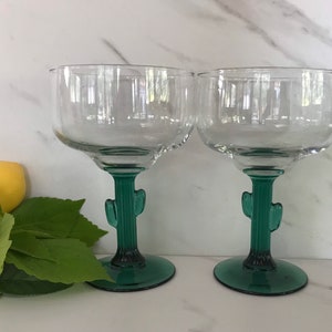 Adorable Green Stem Clear Cup Cactus Margarita Glasses 1990’s