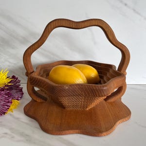 Collapsible Solid Oak Wood Fruit or Decor Basket. Handmade. 1980/1990’s.