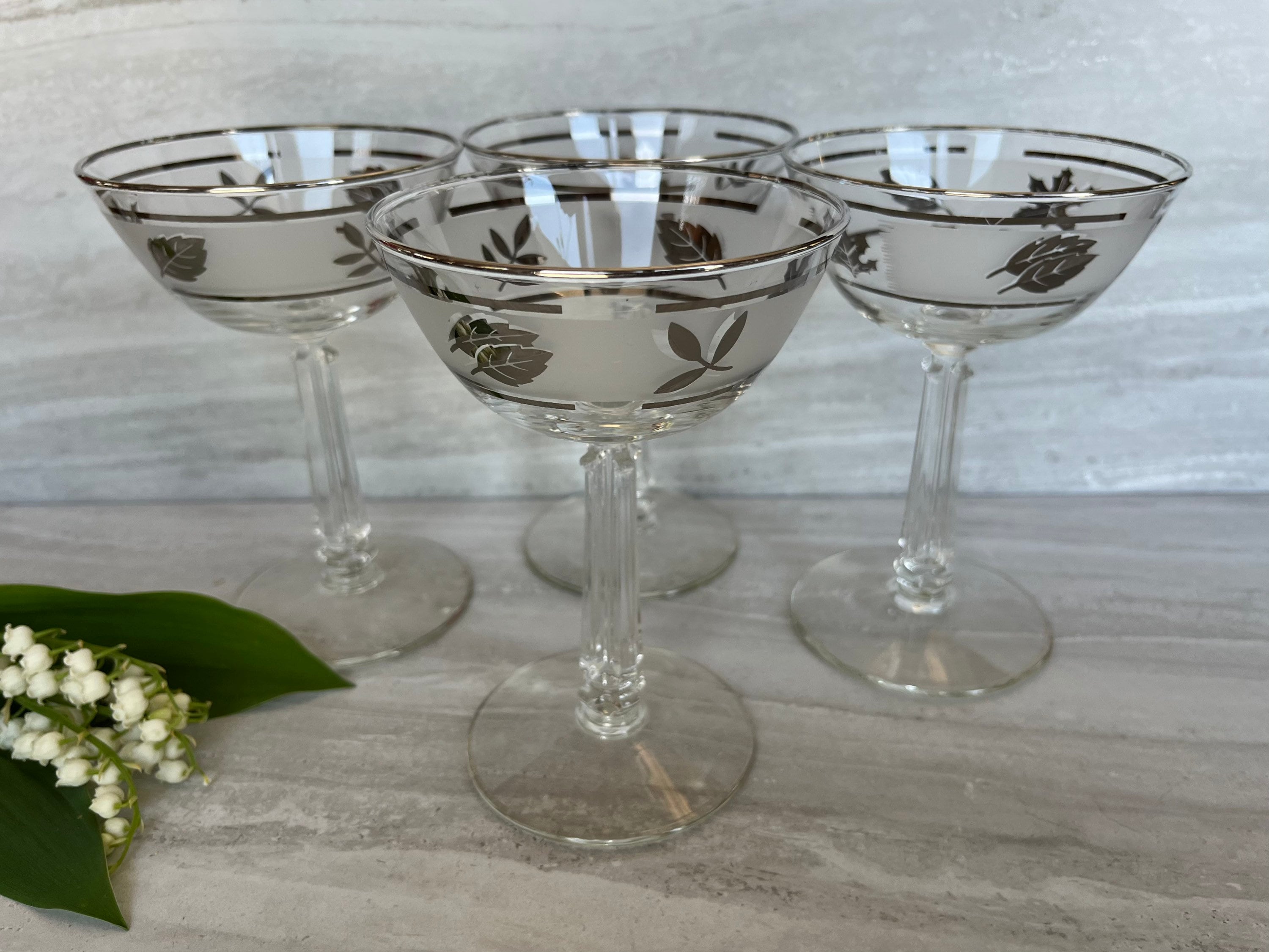 6 Vintage Silver Rimmed Wine - Champagne Glasses, Libbey, 1950's Silver  Rimmed Libbey Champagne Cocktail glasses, Champagne Toasting Glasses