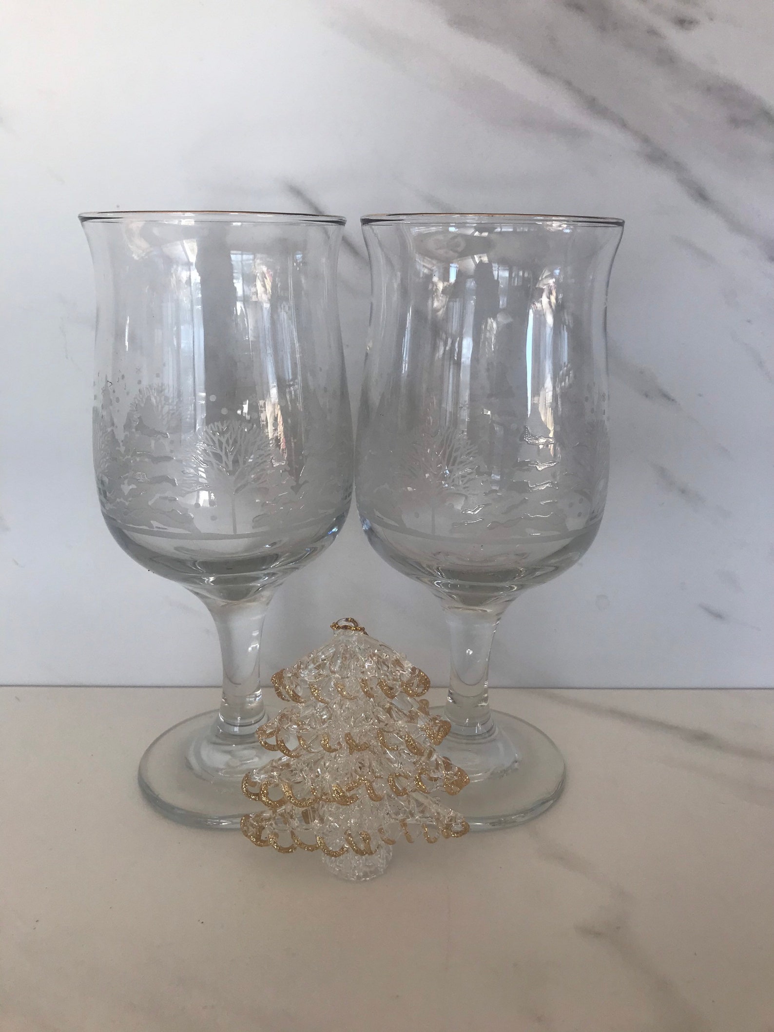 Vintage Wine Glasses Embossed With Christmas Tree Gold Rimmed Etsy UK