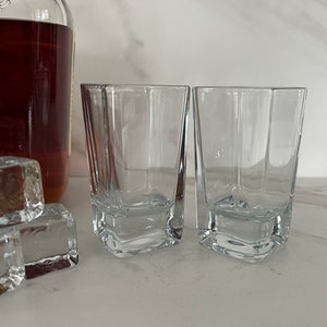 Set of 4 Square Bottom Sculptural Glasses – Sunbeam Vintage