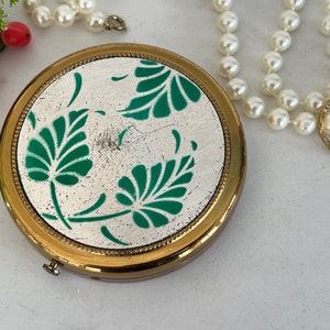 Powder Compact Art Deco Style with Metal Lid. 1930/1940’s *Read Listing for wear.