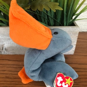 Pelican Scoop the Pelican Toy Beanie Baby. Birthday July 1 1996 Ty Inc. Oakbrook, Illinois