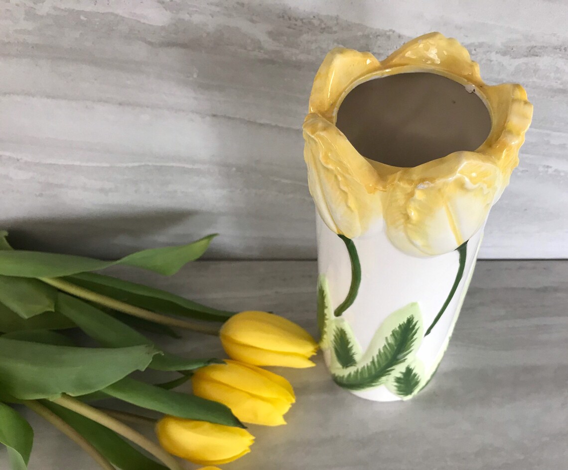 Vintage Ceramic Tulip Vase. Beautiful Three Dimensional Etsy