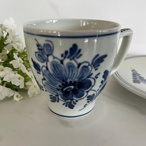 Delft Blauw Dutch Vintage Ceramic Tea Cup and Saucer. Marked Delft Holland. *see size.