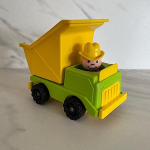 Fisher Price Little People Dump Truck and Figurine. Memorabilia 1970’s Vintage Toys.