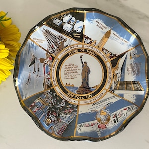 Vintage  New York City 1960 Souvenir Houze Art Smoked Glass  Vintage ruffled Snack Dish. Marion Pa. Made in USA