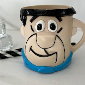 Fred Flintstone SouvenirMulti Vitamins Promotional Advertisement Cup. 1960’s