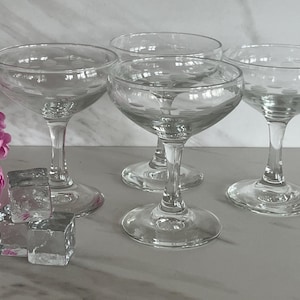MCM Vintage Etched Atomic Star Oyster, Champagne, Martini or Coupe Glasses 1950’s. Set of Four