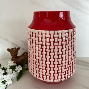 Teleflora Retro Red and White Vase. Country Style 1980’s.