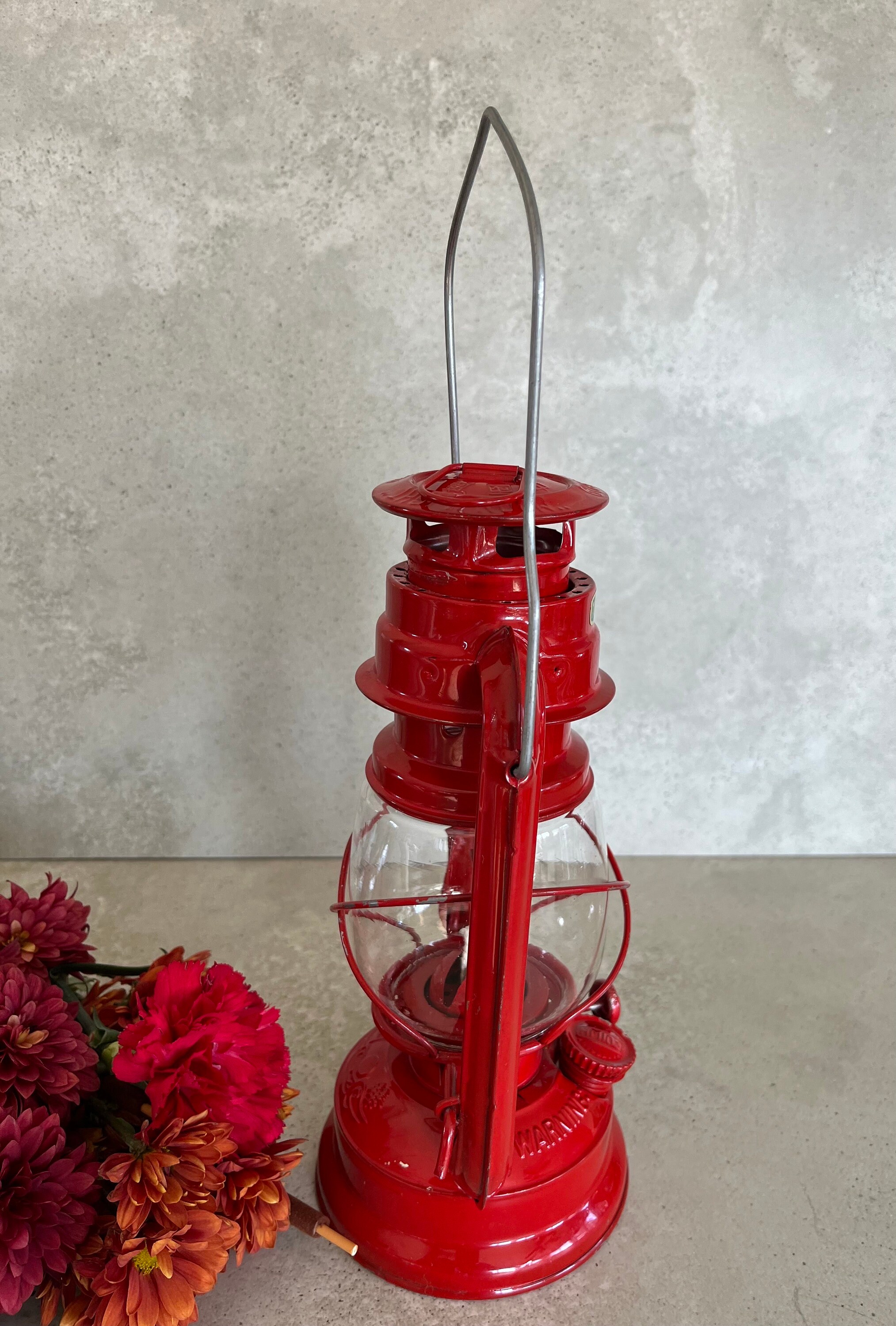 Moonlight Red Hurricane Kerosene Lantern With Screw Button With
