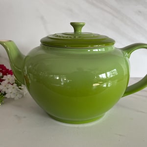 Le Creuset Kiwi or Palm Ombre Color Round Teapot. Marked on Lid