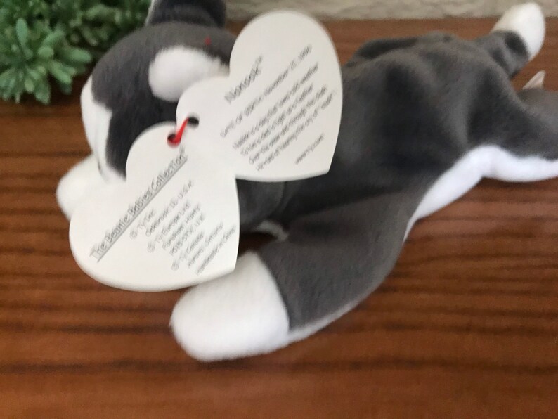 Oakbrook Nanook the Alaskan Husky Toy Beanie Baby Birthday November 21 1996 Ty Inc Illinois.