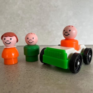 Fisher Price Little People Car  and Figurines. Memorabilia 1970’s Vintage Toys.