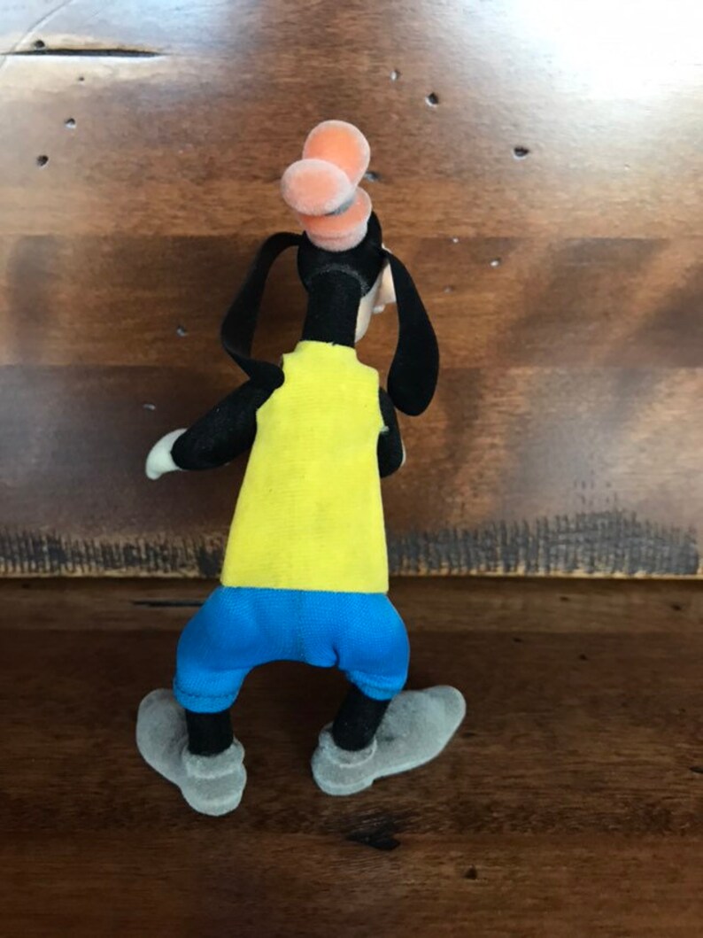 Walt Disney World Souvenir Goofy Made by Applause Inc 1970