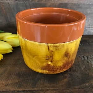 Vintage Brushed Glaze Small Ceramic Planter. Unmarked 1970’s