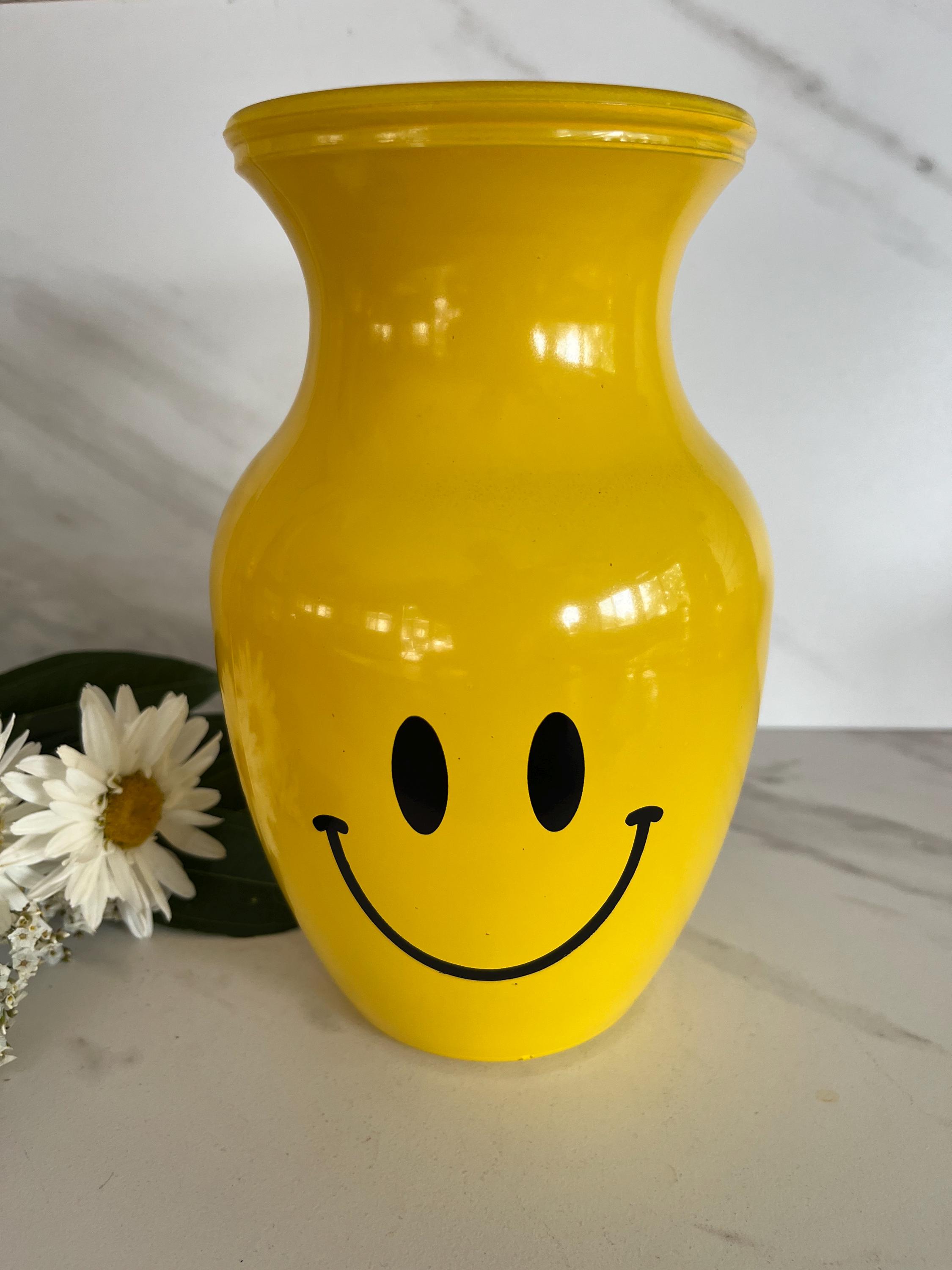 Smiley Vintage Glass Yellow Flashed Vase Marked on Bottom BBB 1999