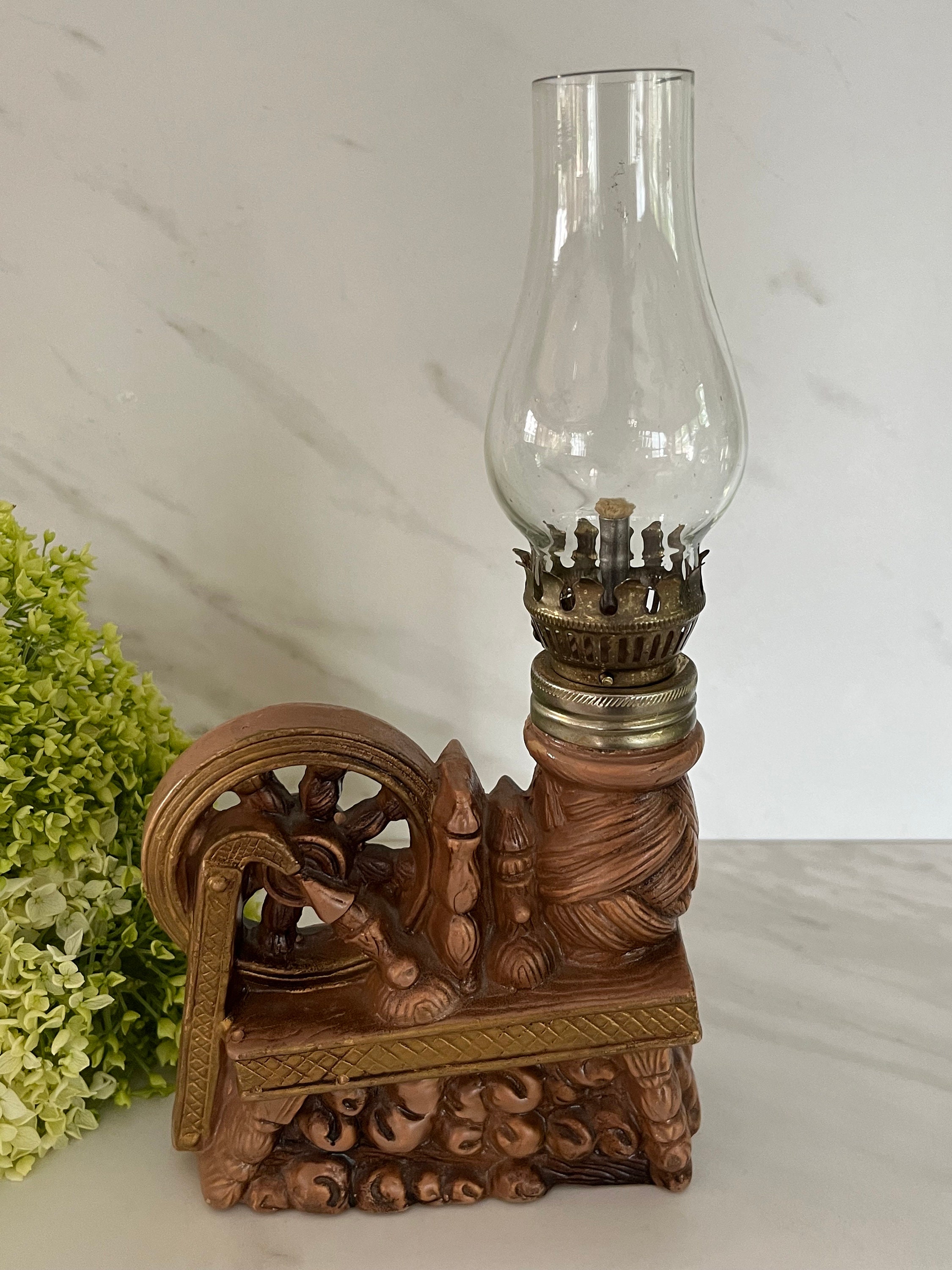 Large Glass Kerosene Oil Lamp Lantern Vintage Four-Claw Oil Lamps for Indoor  Use Decor Chamber Hurricane Lamp Home Lighting Clear Kerosene Lamp Lanterns  