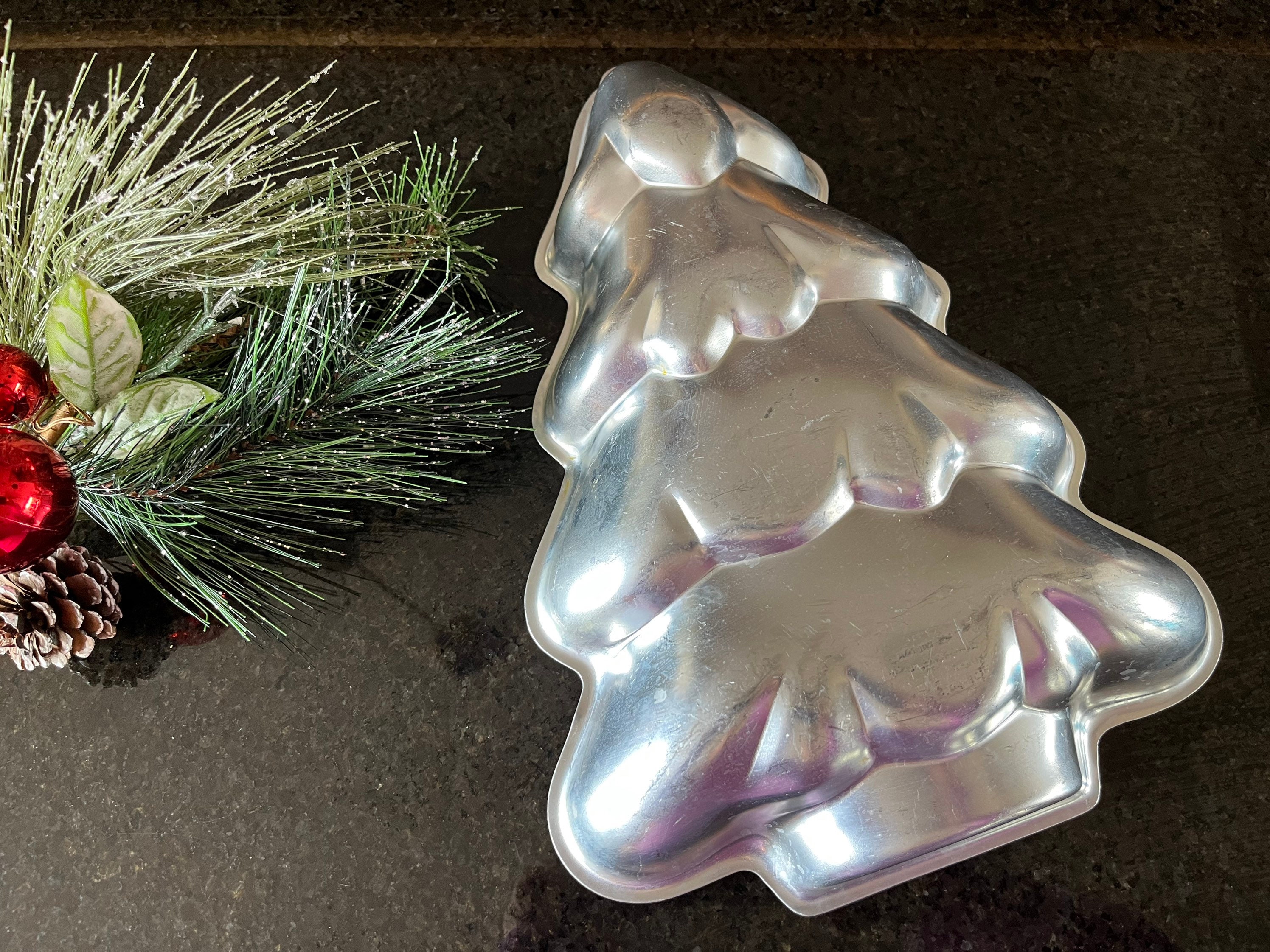 Metal Cake Pan Aluminum Christmas Tree Cake Mold. Marked Wilton Enterprise,  Woolridge Il. 1986 