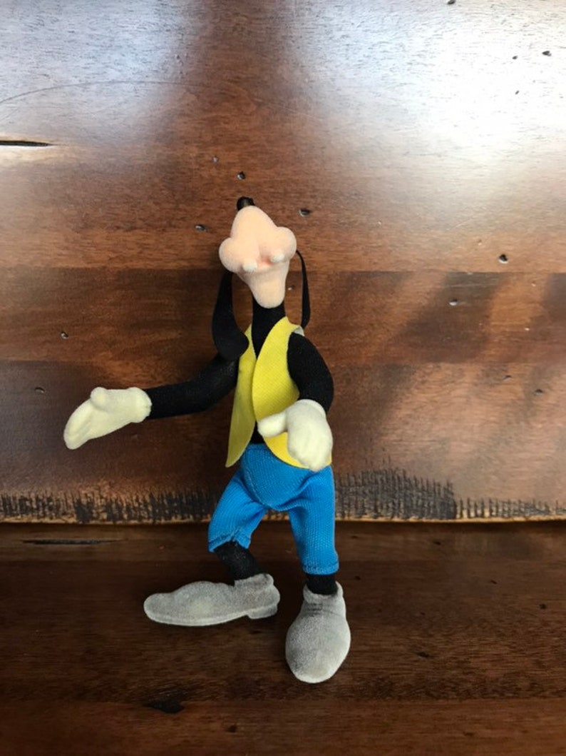 Walt Disney World Souvenir Goofy Made by Applause Inc 1970