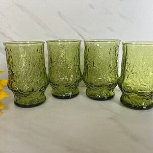 Anchor Hocking Green Juice Glasses. Rain Flower Pattern. 1970