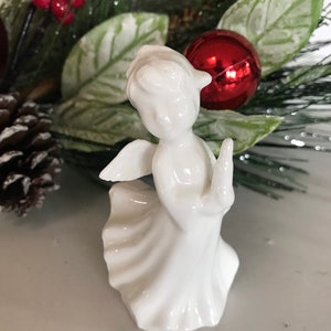 Vintage Josef Originals White Miniature Porcelain Angel Figurine with Original Black and Gold Sticker. 1960/1970’s