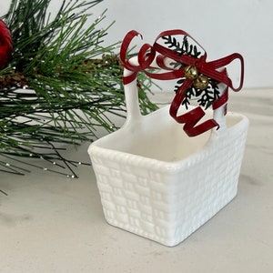 Porcelain Miniature White Basket with Bent Metal Ribbon and Holly.  1960’s** Read Size Miniature.