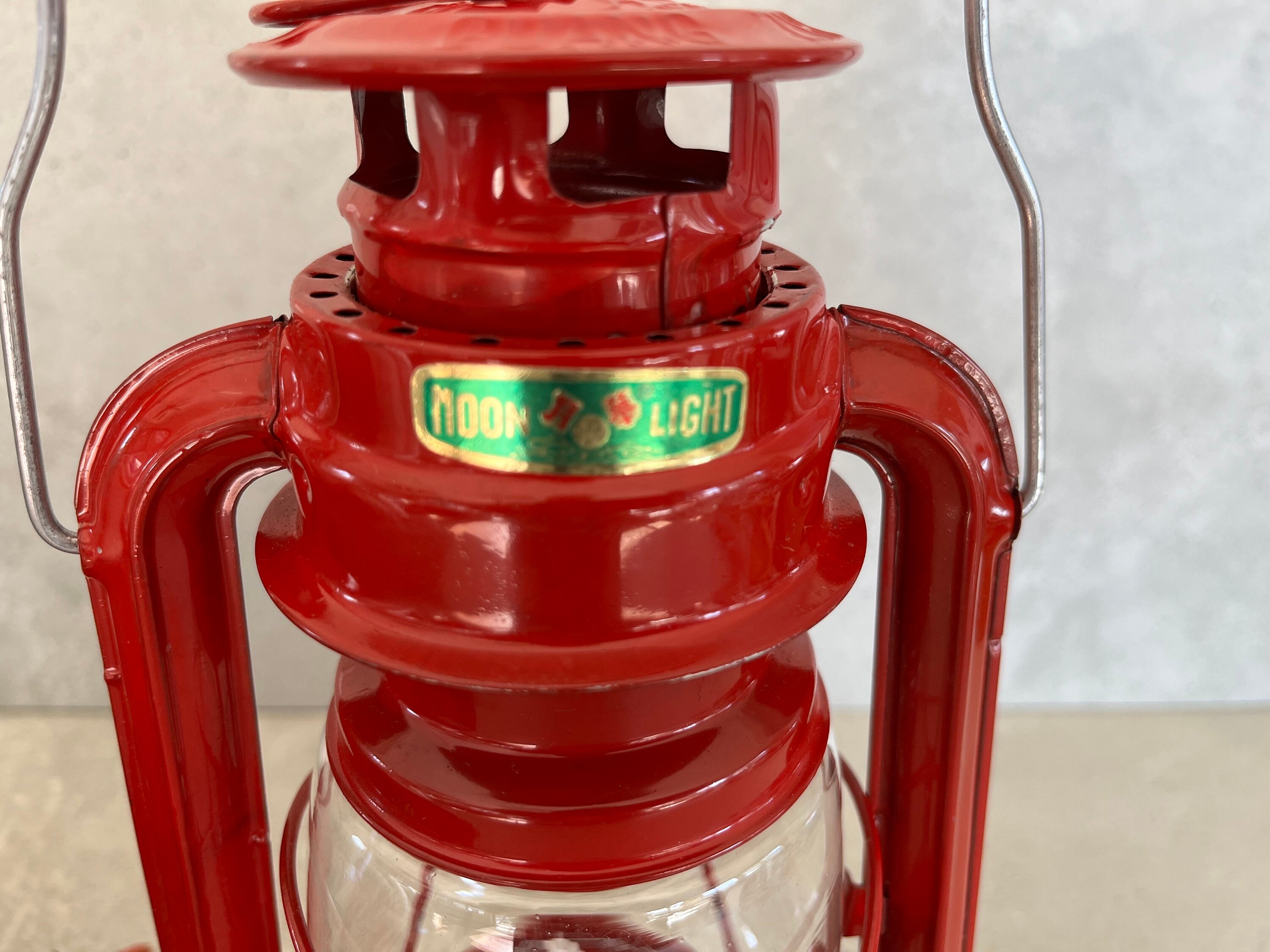 Moonlight Red Hurricane Kerosene Lantern With Screw Button With