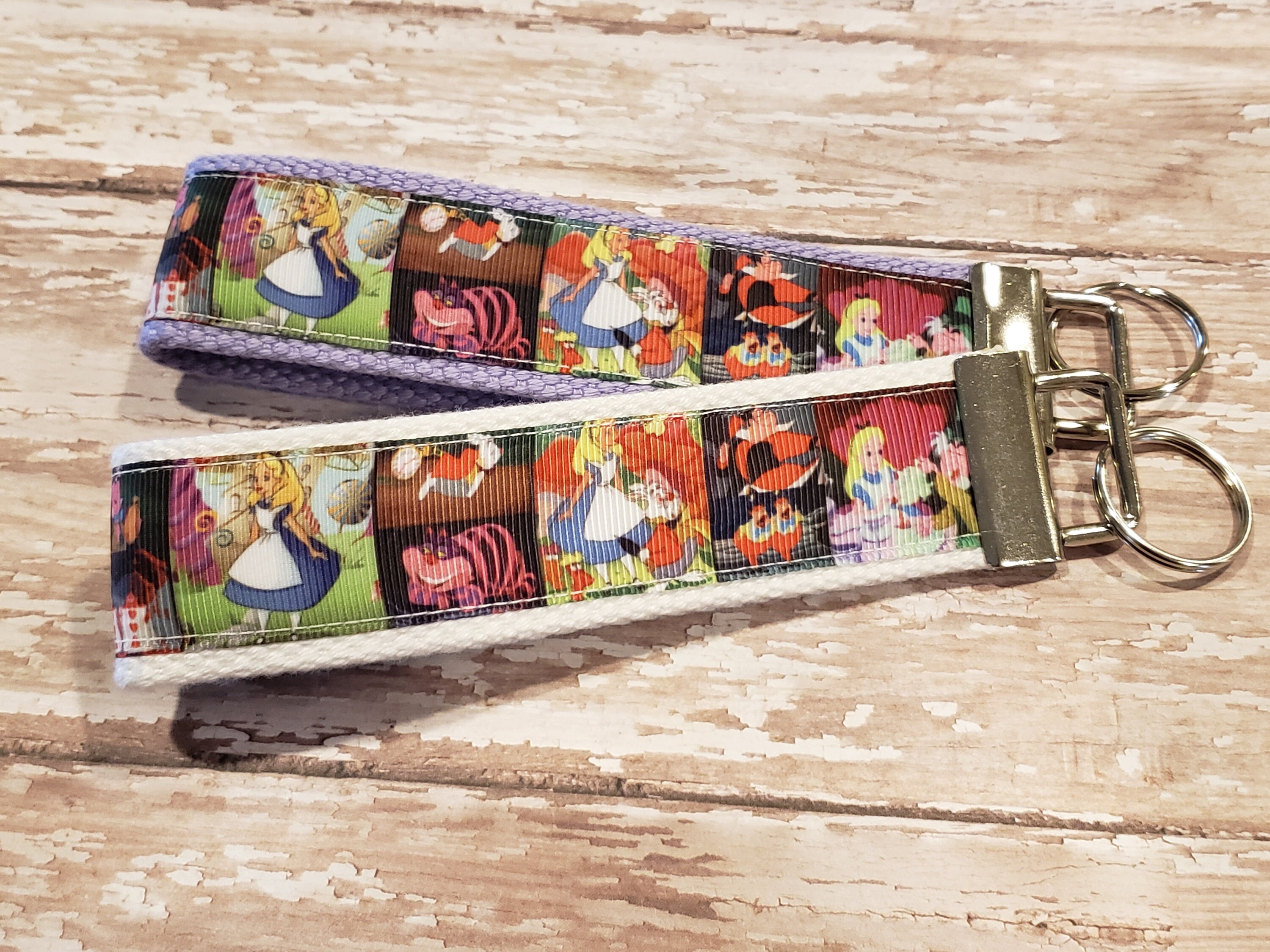 ALICE IN WONDERLAND CHESHIRE CAT KEY CHAIN CLIP FOR PURSE BAG FOB BACKPACK