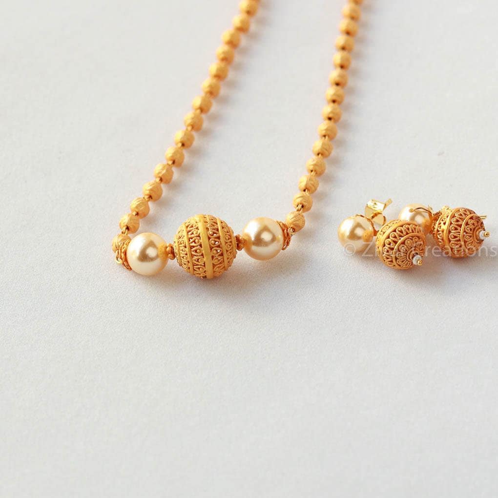 Gold polish Dholki Bead necklace with earrings