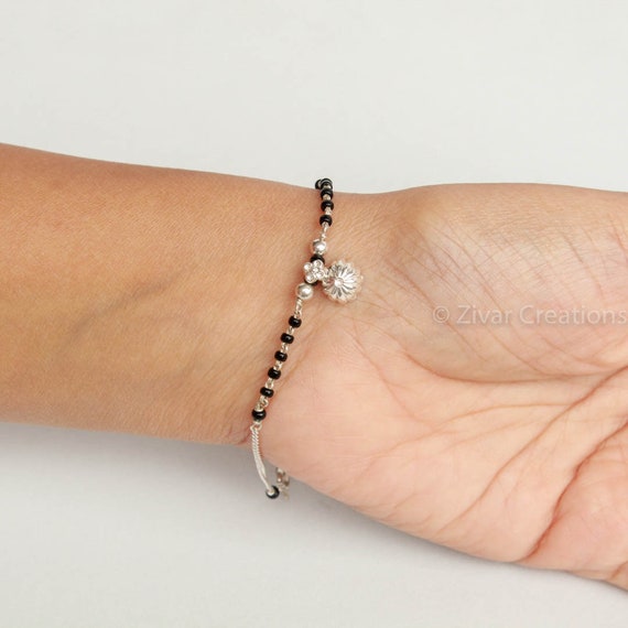 Mangalsutra Bracelet Designs | Bridal Accessories | Mangalsutra Designs | Mangalsutra  bracelet, Gold bracelet simple, Black beaded bracelets