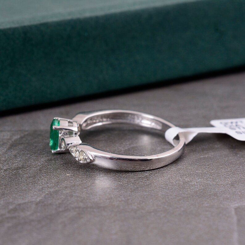 Oval Emerald Engagement Ring *Emerald Ring *Art Deco Ring* Sterling Silver *Promise Ring *Wedding Ring *925 Silver Ring *Mother/'s day Gift