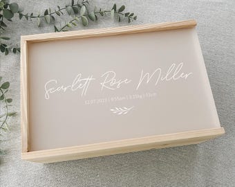 Caja de recuerdos de madera grande con detalles de nacimiento de bebé personalizados, ideas de regalos para bebés nuevos, recuerdos de bebés recién nacidos, regalo para bebé