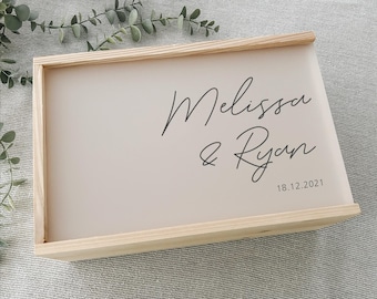 Caja de recuerdo de boda, regalo de despedida de soltera, caja de recuerdo de madera, caja de regalo de recuerdo, caja grabada a mano, caja de regalo para boda o compromiso